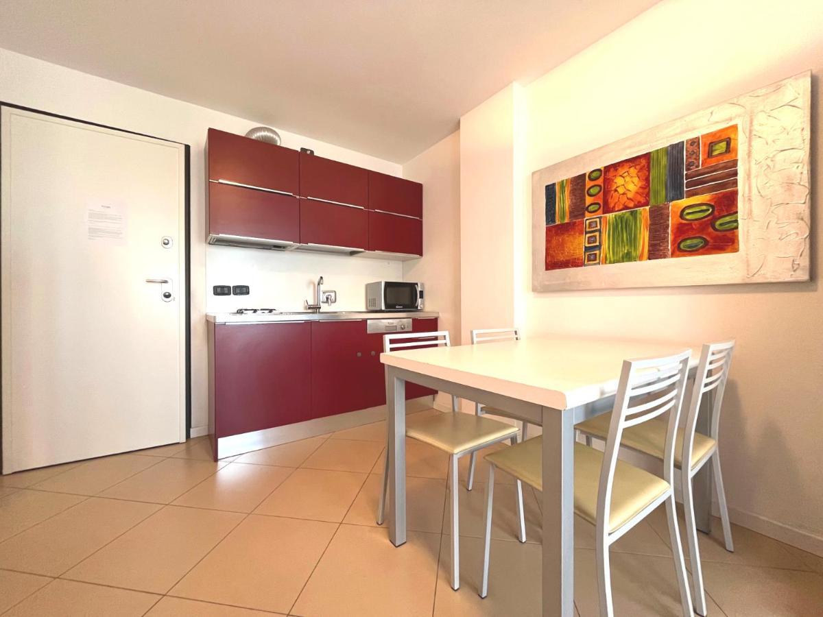 Capitol Apartments Grado Exterior foto
